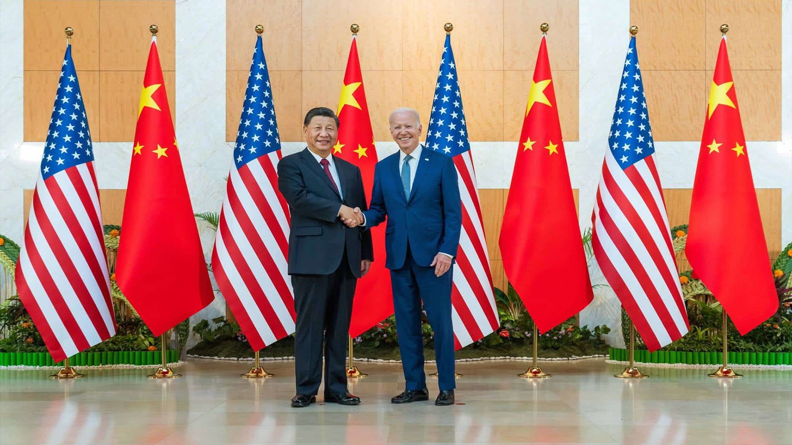 La tension palpable entre les États-Unis et la Chine fait régulièrement les gros titres, et l'incident récent d’un ballon chinois dans le ciel américain a exacerbé les relations déjà tendues entre ces deux superpuissances. Cet événement soulève une question inquiétante : sommes-nous à l’aube d’une nouvelle guerre froide ?